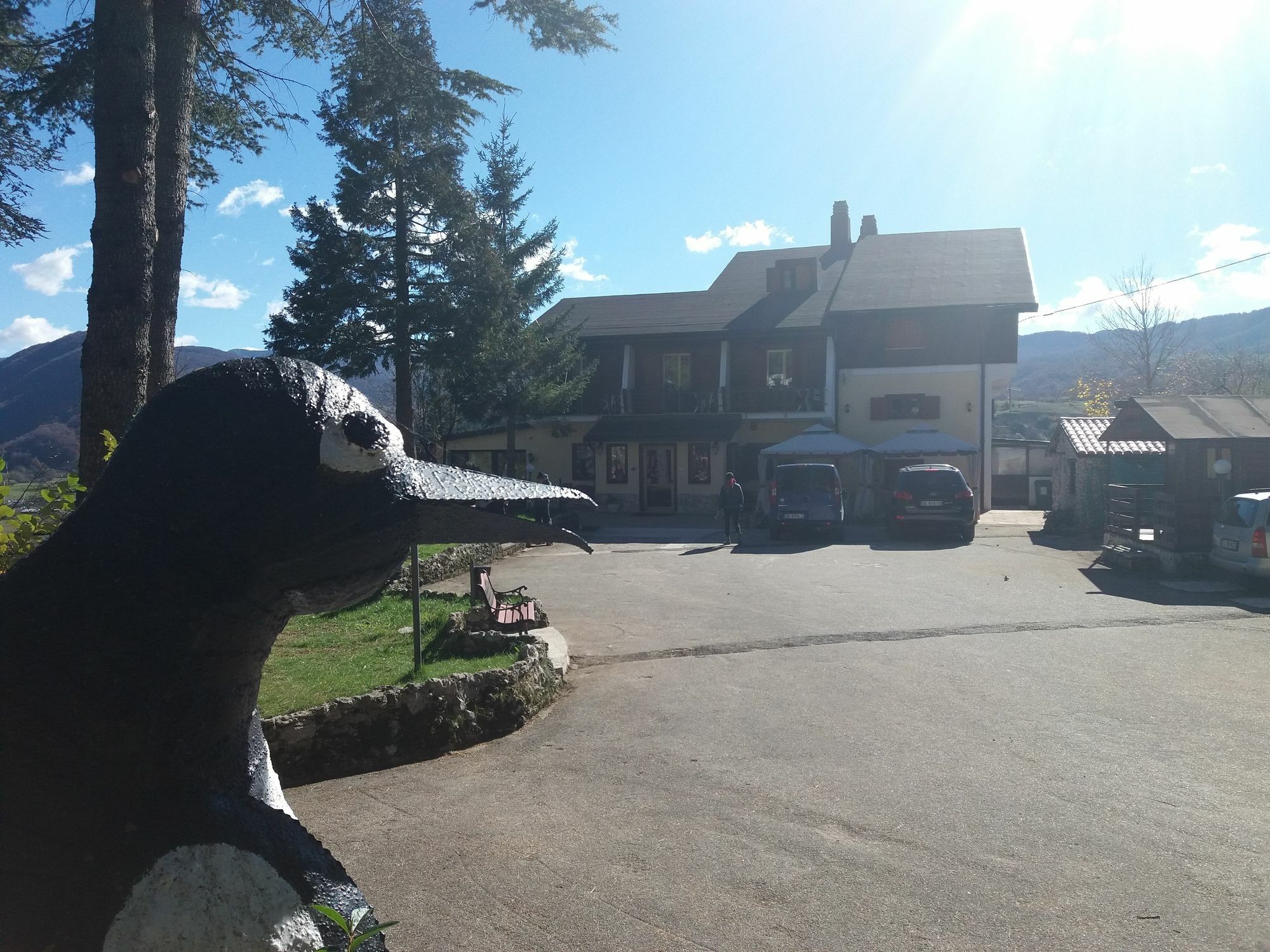Pinguino Hotel 3*